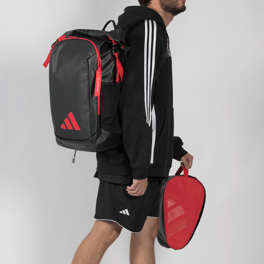 Adidas Multigame Red Backpack-Ale Galán 3.5